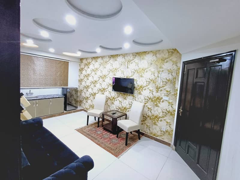 Luxury Studio/1 BHK/2 BHK available on daily basis 3