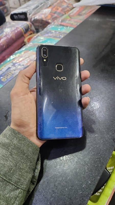 vivo v11i  4ram  128memory 1