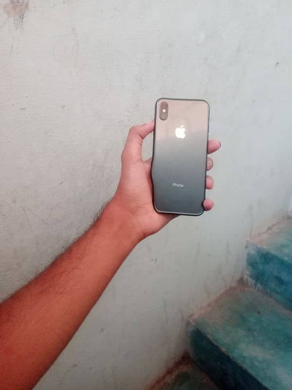 IPHONE X ONLY PHONE 1