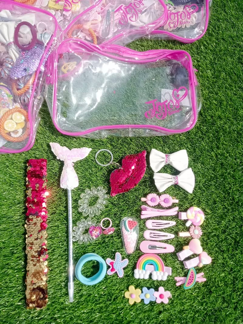 JoJo hair accessories pouch| hair pins | ponis | clips 0