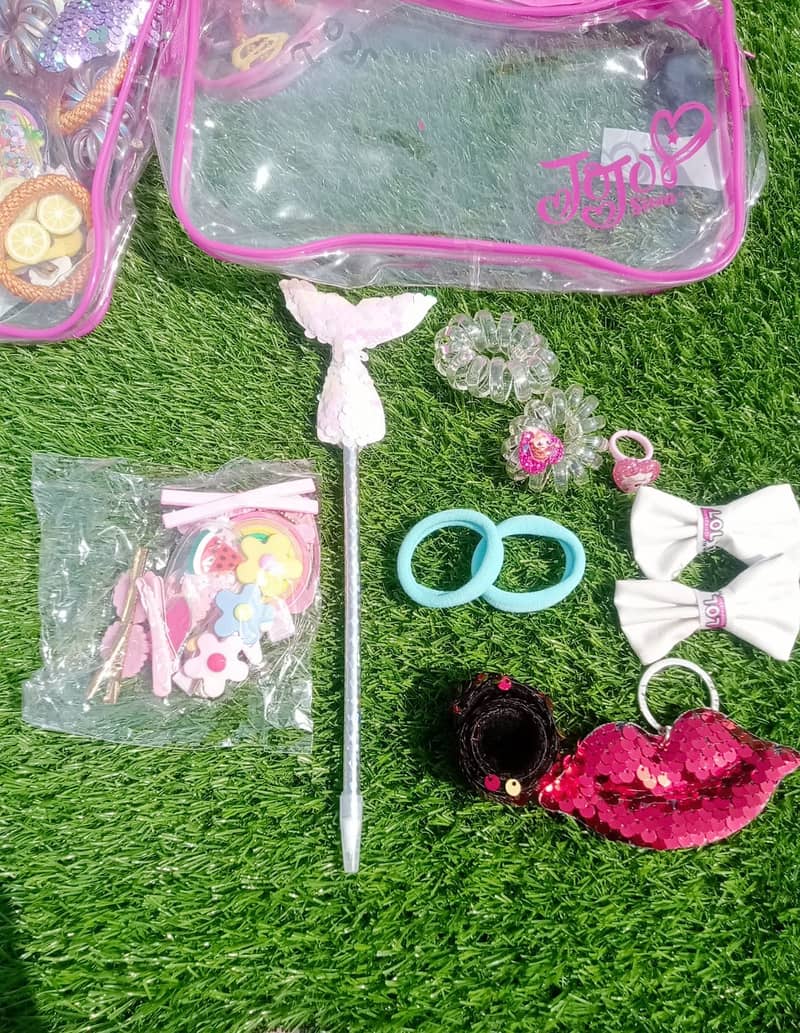 JoJo hair accessories pouch| hair pins | ponis | clips 1