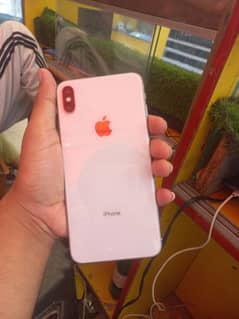 iPhone xsmix 64gb pta with charger 0