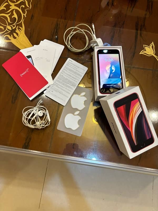 Iphone se 2020 offical PTA Approved With all accessories 1