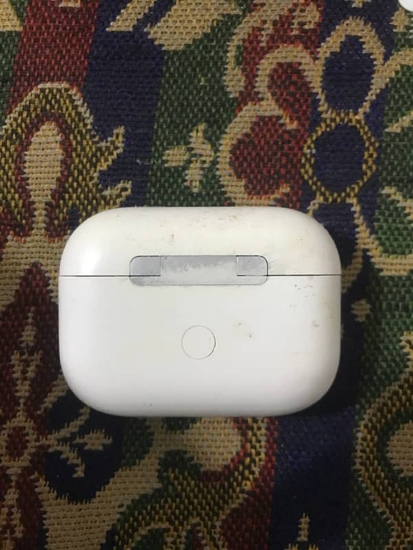 Airpods pro 2 with anc and transparency 3