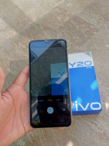 vivo y20 4gb 64gb urgent sale 03284116492 7