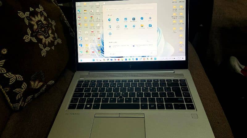 HP ELITEBOOK 840 G5 UP FOR SALE! 1