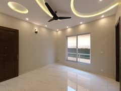 ONE KANAL USED HOUSE FULLY RENOVATED FOR SALE IN PRIME LOCATION OF BAHRIA TOWN