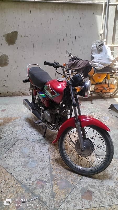 Honda the 100cc 2