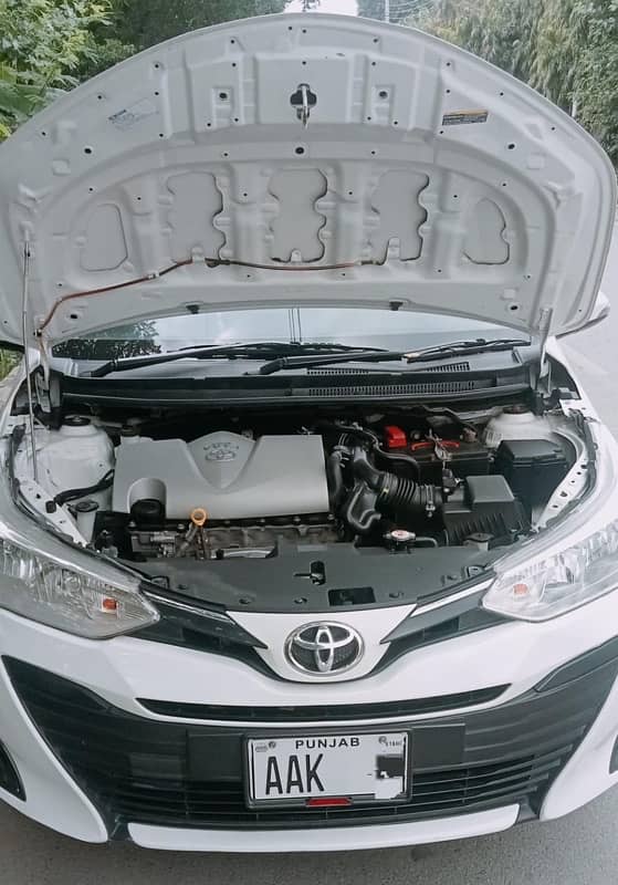 Toyota Yaris 1.3 ativ 2020 15