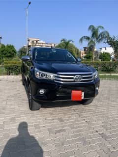 Toyota Hilux Revo V 2.8 auto isb reg