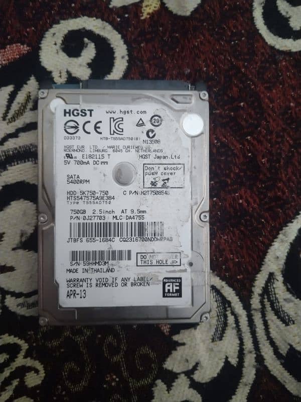 HHD 750GB original HGST 100 % health new with external casing 5