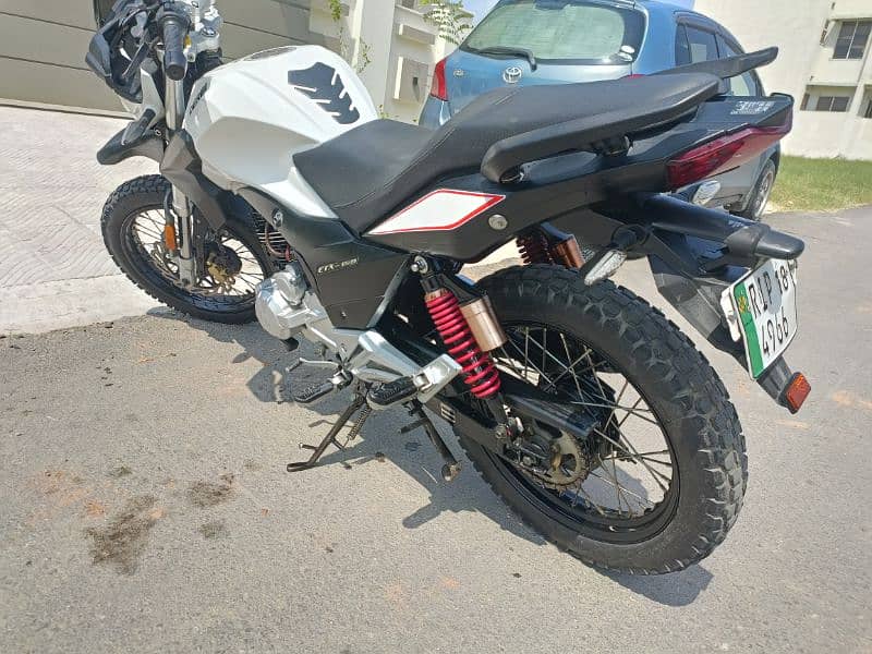 Derbi etx 150 in excellent condition, Italian made 8