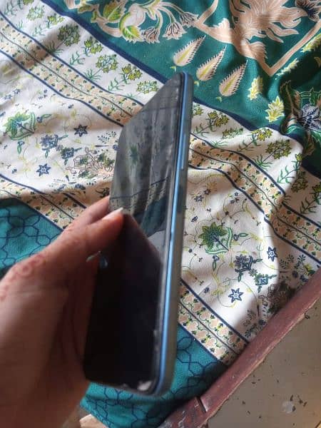 Infinix note 12 in good condition 2