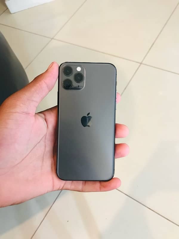 iPhone 11pro 256gb factory unlock 4