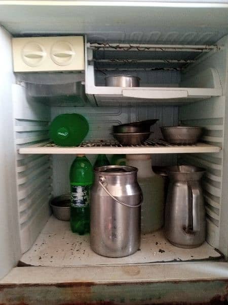 Full size Pel fridge running condition Iqbal town vehari 0308624731 1