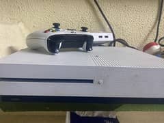 xbox one s with one controller games installed