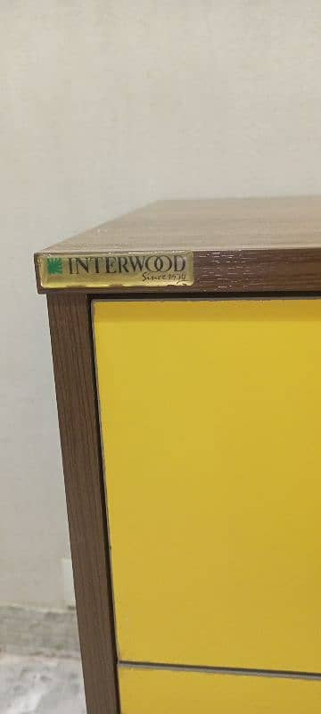 Inter wood study table Condition 10/10. . 03024404994 Rbta Kry es number 4