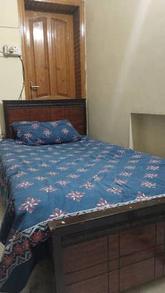 single bed without matres