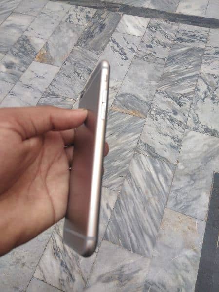 I phone 6s 16gb non pta 5