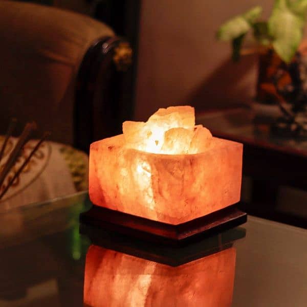 Natural Himalayan Pink Salt Lamp 0