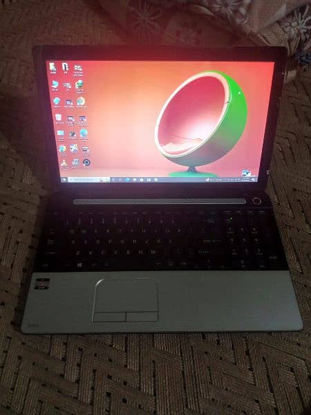 Toshiba AMD Satellite New Condition Laptop 1