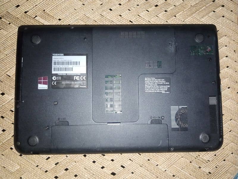 Toshiba AMD Satellite New Condition Laptop 8