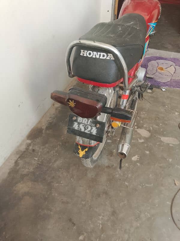 urgent sale Honda CD 70 2019 modle 4