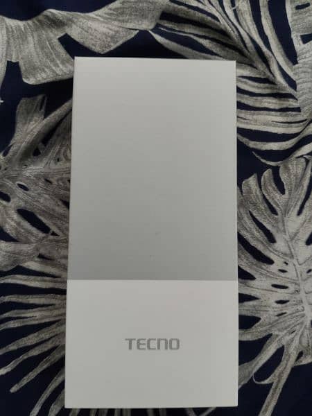 Tecno Camon 30 Loewe Edition 7