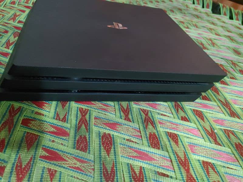 PS4 PRO (1TB) JAILBREAK 11.00. NEW Condition 9