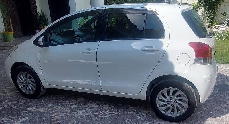 Toyota Vitz 2008/20 Total geniun body paint 2