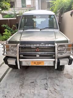 MITSUBISHI PAJERO 5 DOOR WITH SUNROOF