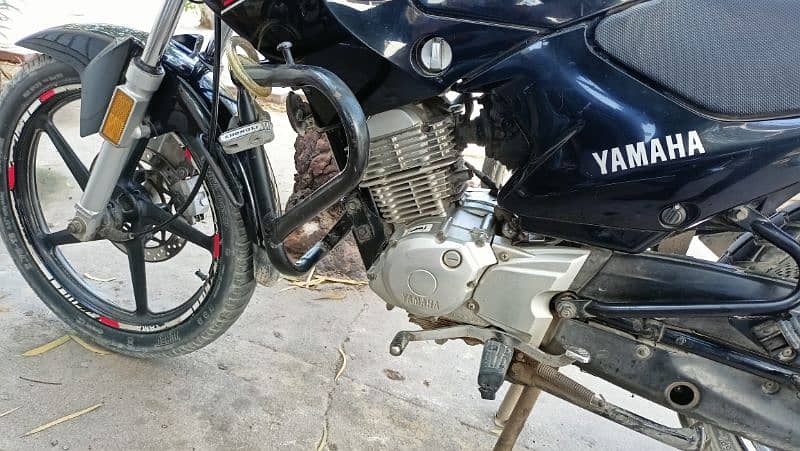 Yamaha YBR 125 2018 4