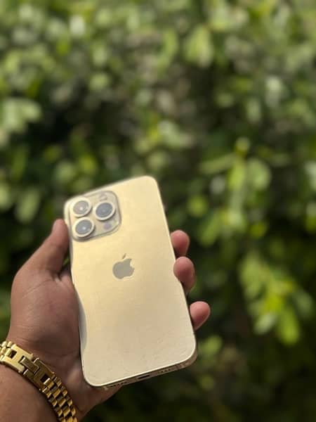 I phone 13 pro  gold jv 10by10 brand new condition 128gb 3