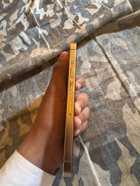 I phone 13 pro  gold jv 10by10 brand new condition 128gb 11