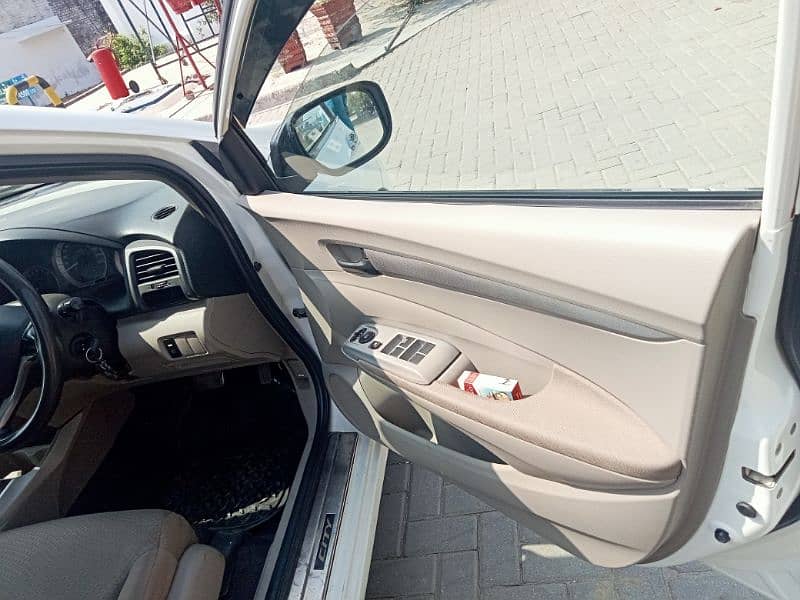 Honda City IVTEC 2018 AUTOMATIC 5