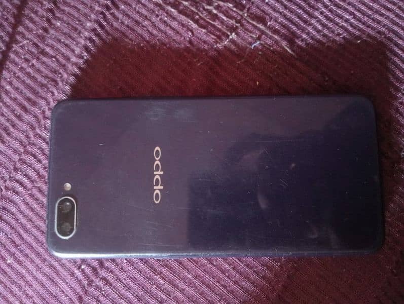 Oppo A3s just mobile hai nmbr pic me hai 5