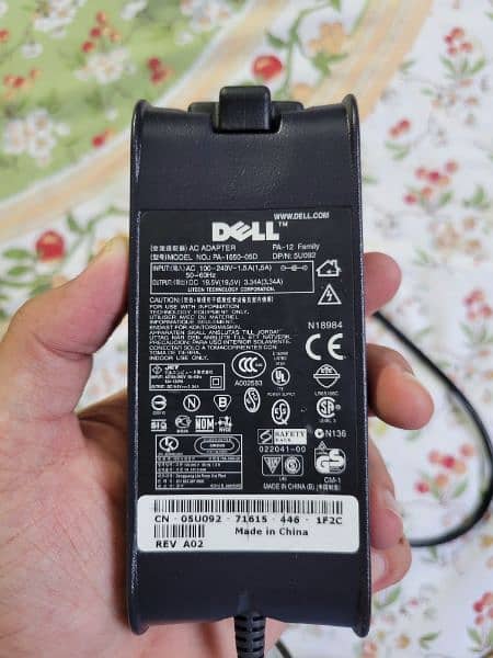 Dell 65w laptop charger 1