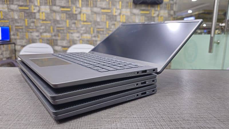 Dell latitude 7310 Core i5 10th generation Bezell less 10