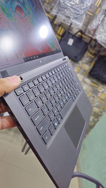 Dell latitude 7310 Core i5 10th generation Bezell less 17