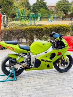 Suzuki GSXR-1000cc