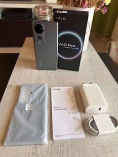 Vivo V40 Pro Box pack