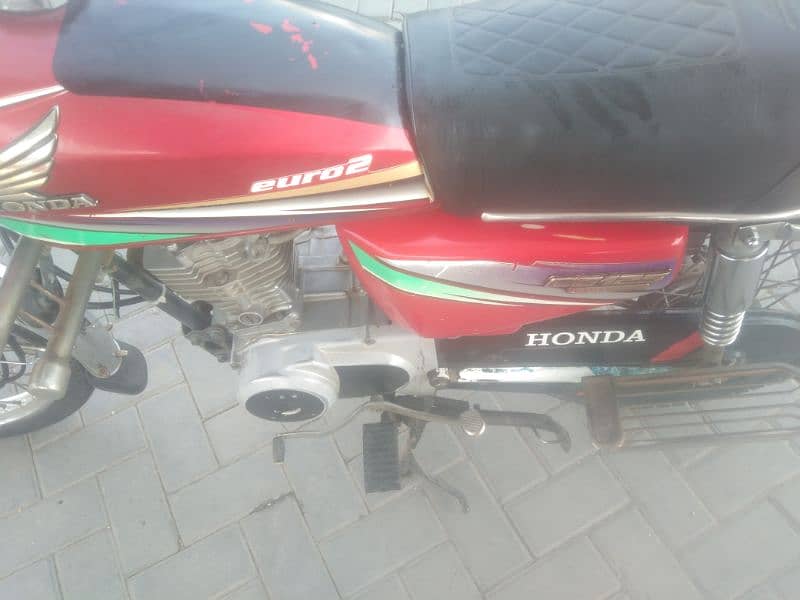 Honda 125 2013 5