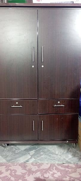 Wooden Wardrobe Almari 6 feet length and 4 feet width 1