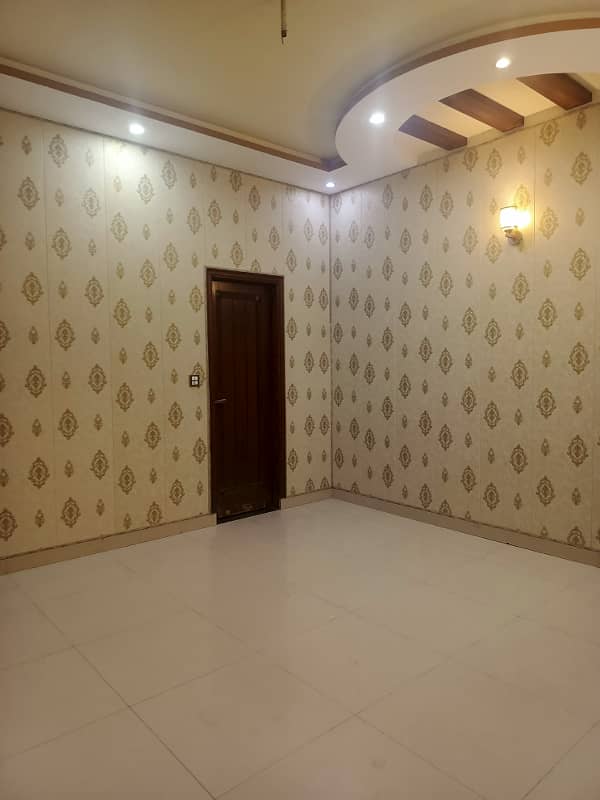 20 Marla brand new Jaisa house on 65ft Road available for Silent office 16