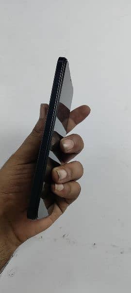 Infinix smart 7  4+3/64 4