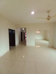 4 Bed Apartment Available For Rent in Askari 11 Lahore