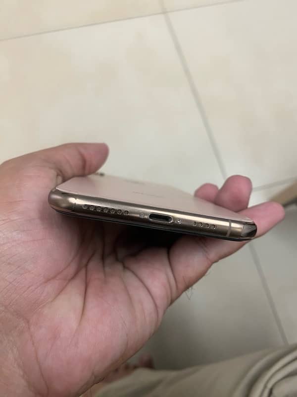 iPhone Xs Max 256GB Gold Dual PTA Approved 1