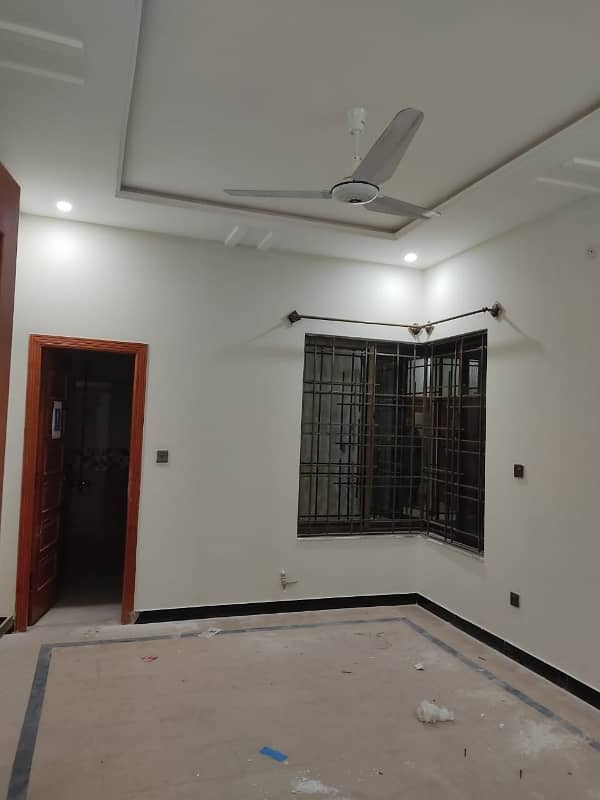 10 Marlas Ground Floor All Facilities Gas Electricity Separate G-14/4 11