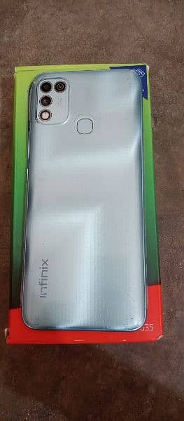 infinix Hot 10 Play box sath hhhh set khula hoa ni h 4