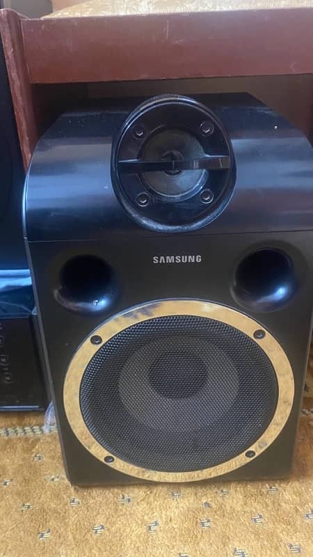 samsang speakers03348001378 4